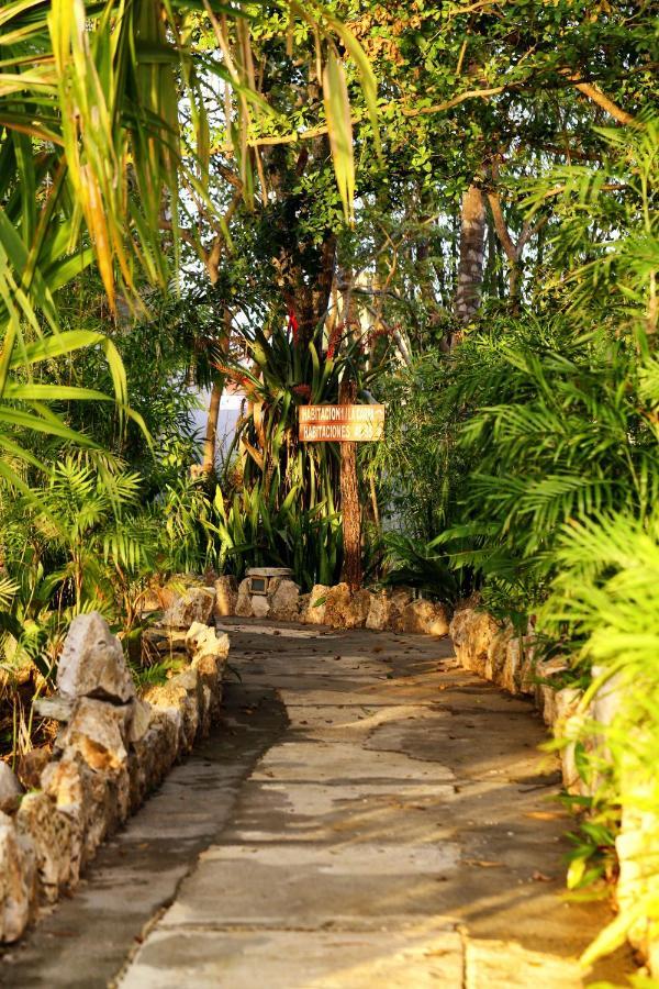 Hotel Maya Internacional Flores Luaran gambar