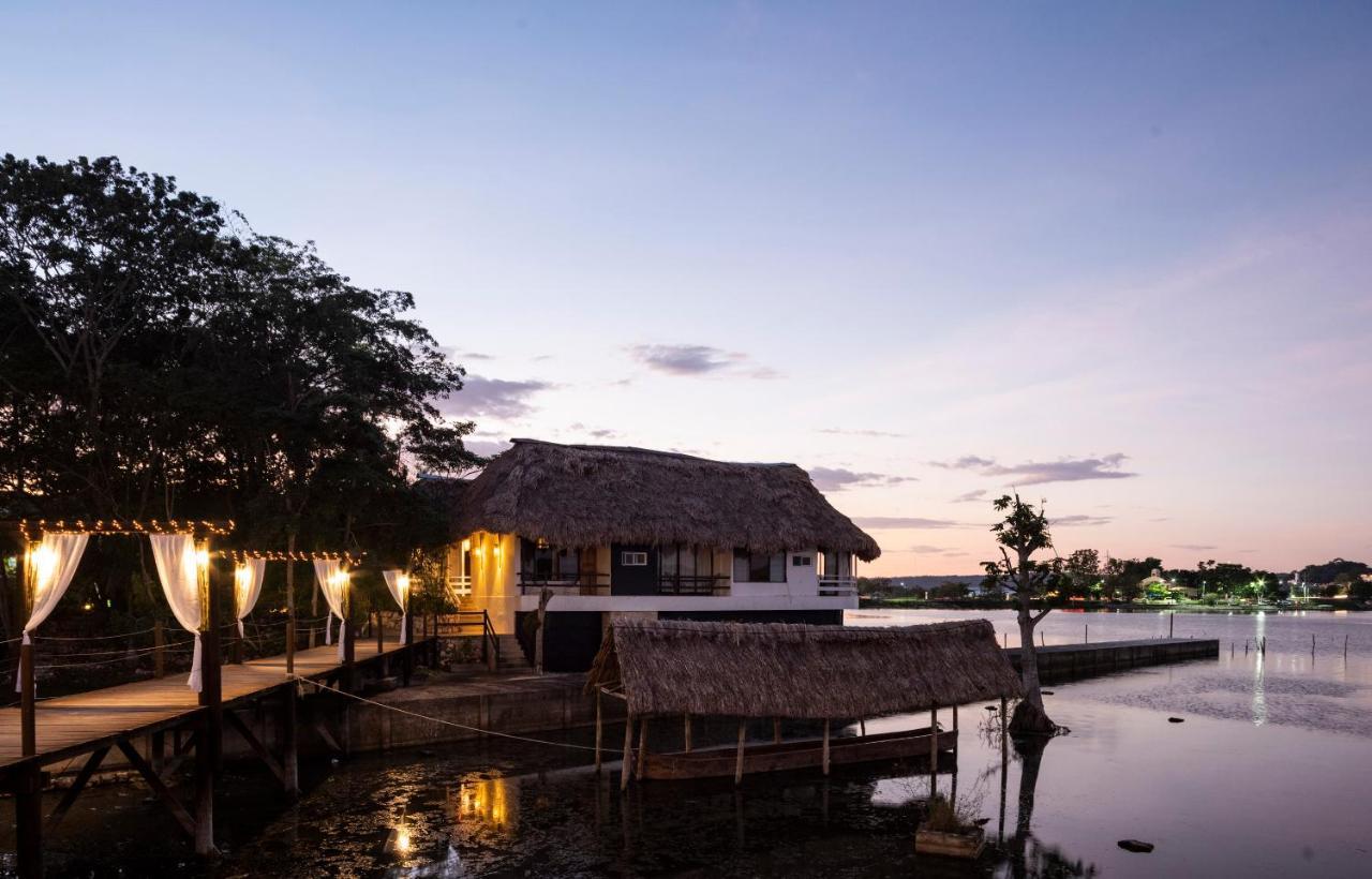 Hotel Maya Internacional Flores Luaran gambar